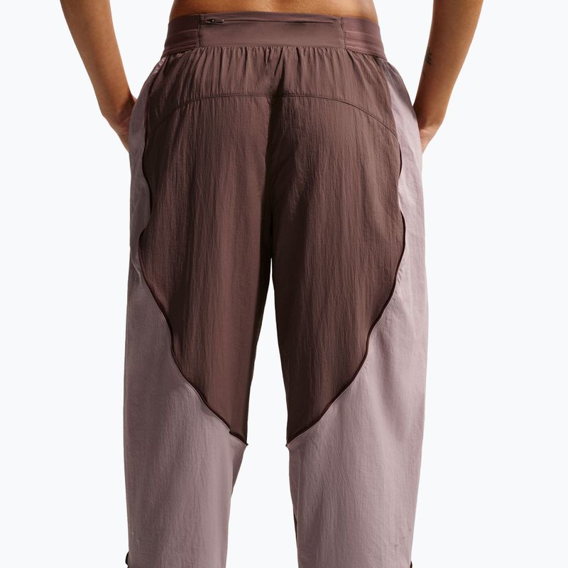 Spodnie do biegania damskie Nike Swift UV Repel Mid-Rise tattoo/light violet ore 5