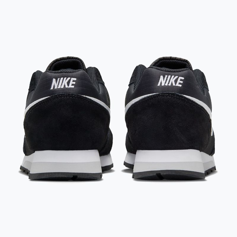 Buty damskie Nike MD Runner 2 black/wolf grey/white 4