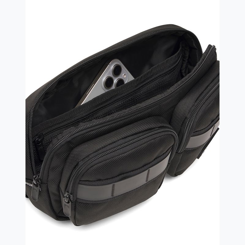 Saszetka Under Armour Triumph Crossbody 10 l black/halo gray 3