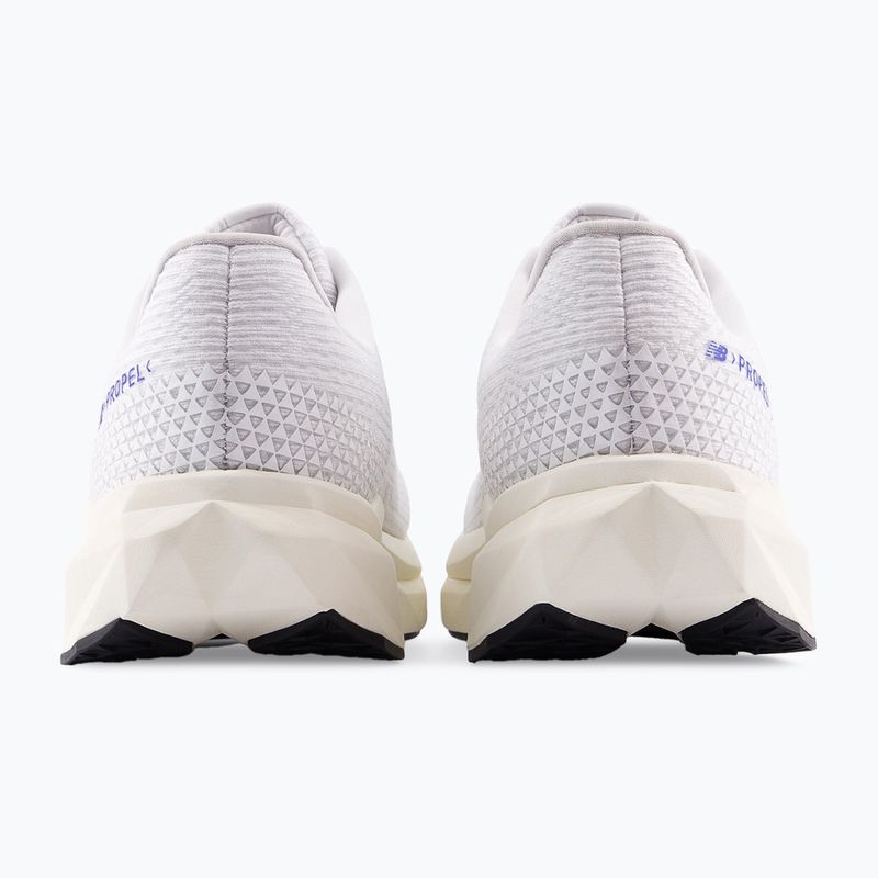Buty do biegania męskie New Balance FuelCell Propel v5 white 11
