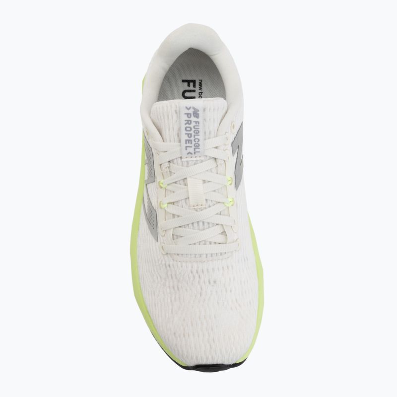 Buty do biegania damskie  New Balance FuelCell Propel V5 sea salt/afterglow 5