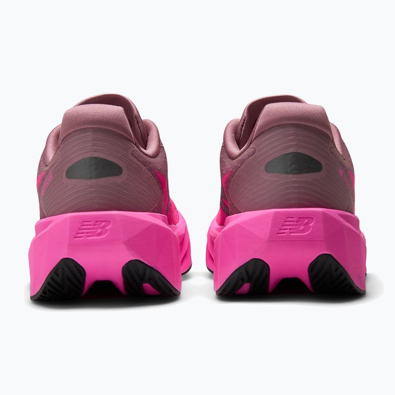Buty do biegania damskie New Balance FuelCell Rebel V5 pink heat/rosewood 5