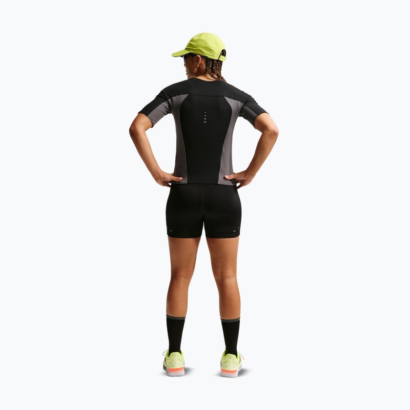Spodenki do biegania damskie Nike Tempo black 3