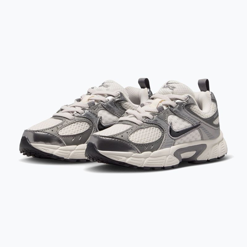 Buty dziecięce Nike V5 RNR phantom/pencil point/black 3