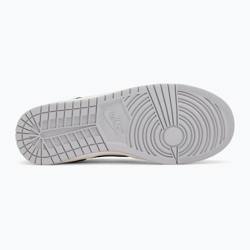 Buty męskie Nike Air Jordan Skyline Low summit white/light smoke grey/black 4