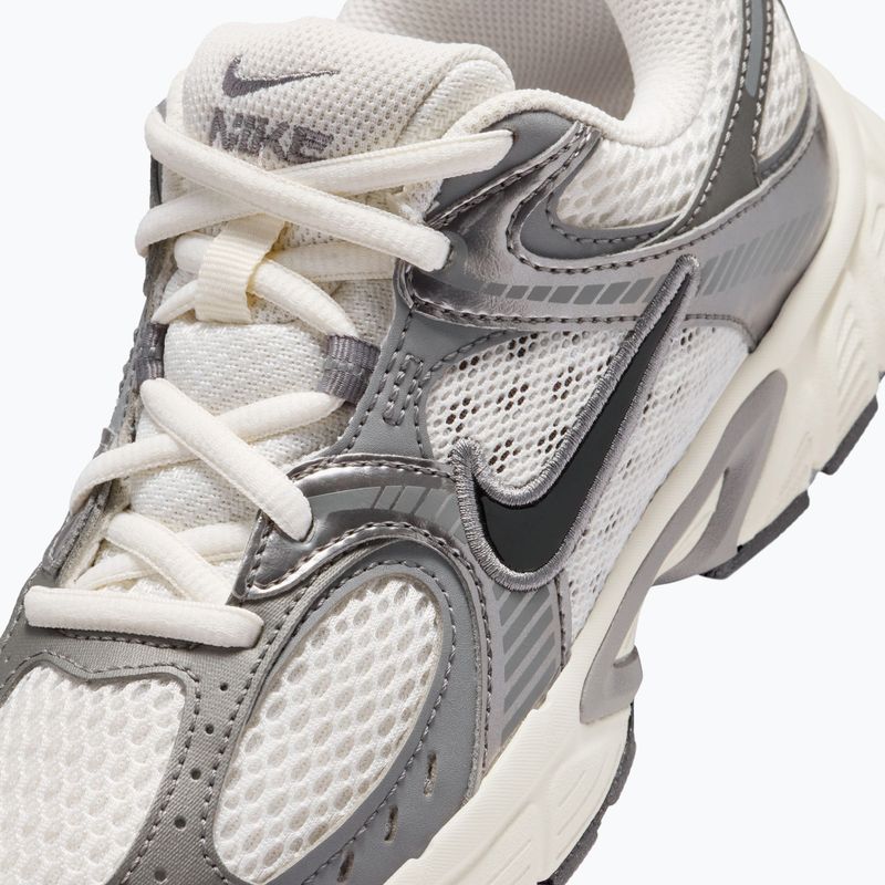 Buty dziecięce Nike V5 RNR phantom/pencil point/black 8