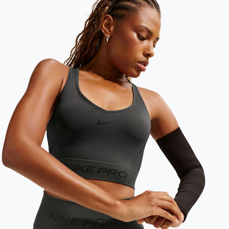 Koszulka damska Nike Pro Seamless Dri-Fit Cropped dark 4