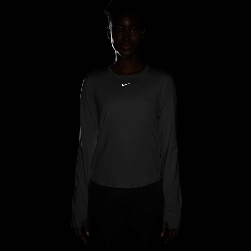Longsleeve treningowy Nike One Classic Dri-Fit white/black 4