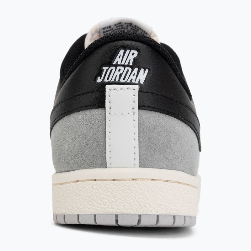 Buty damskie Nike Air Jordan Skyline Low summit white/light smoke grey/sail/black 6