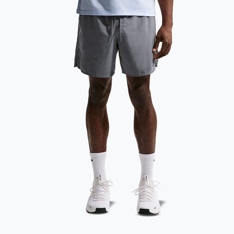 Spodenki treningowe męskie Nike Unlimited N.A.C. 7" smoke grey/smoke grey/smoke grey