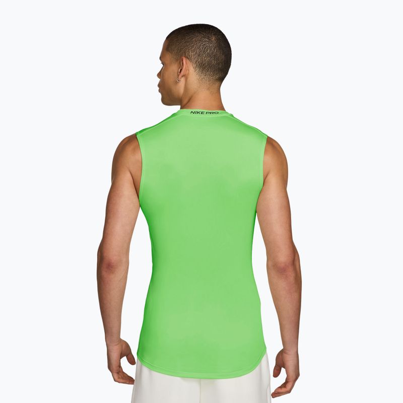 Koszulka treningowa męska Nike Pro Dri-Fit Tight Sleeveless Fitness green strike/black 2
