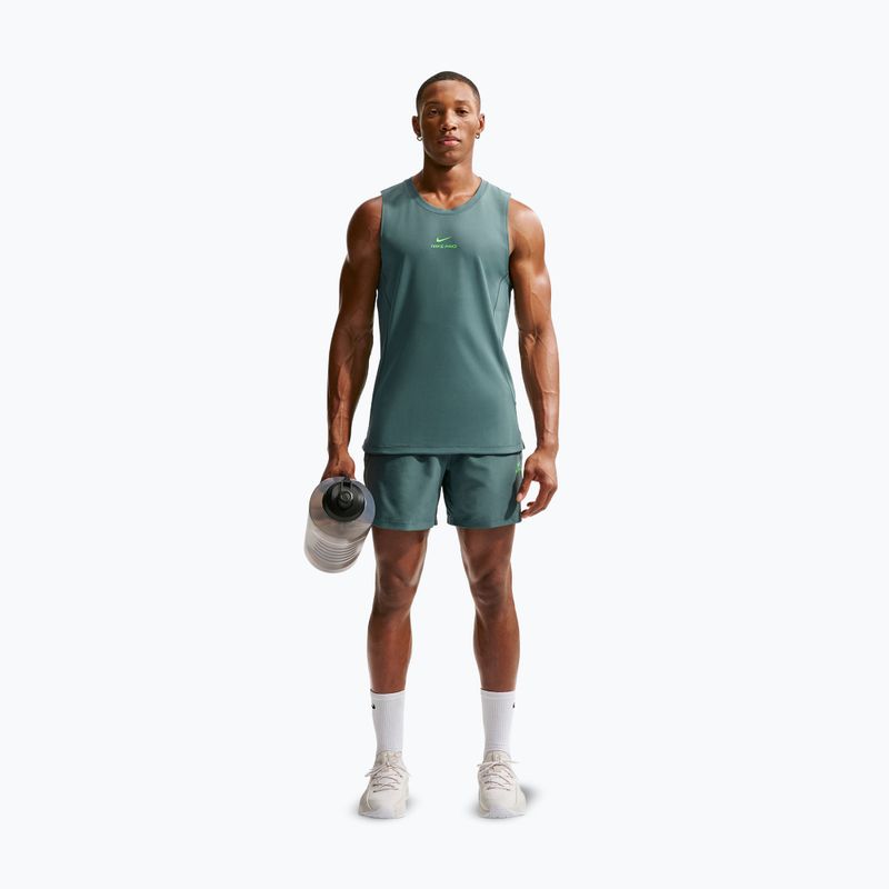 Spodenki męskie Nike Pro Training Dri-Fit 6" mineral slate/green strike 2