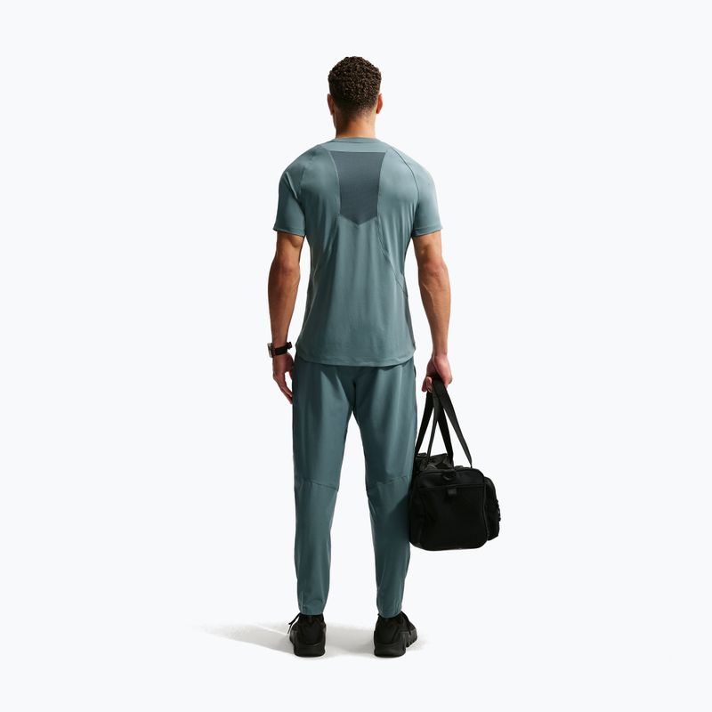 Koszulka treningowa męska Nike Pro Training Dri-Fit mineral slate/faded spruce/green strike 3