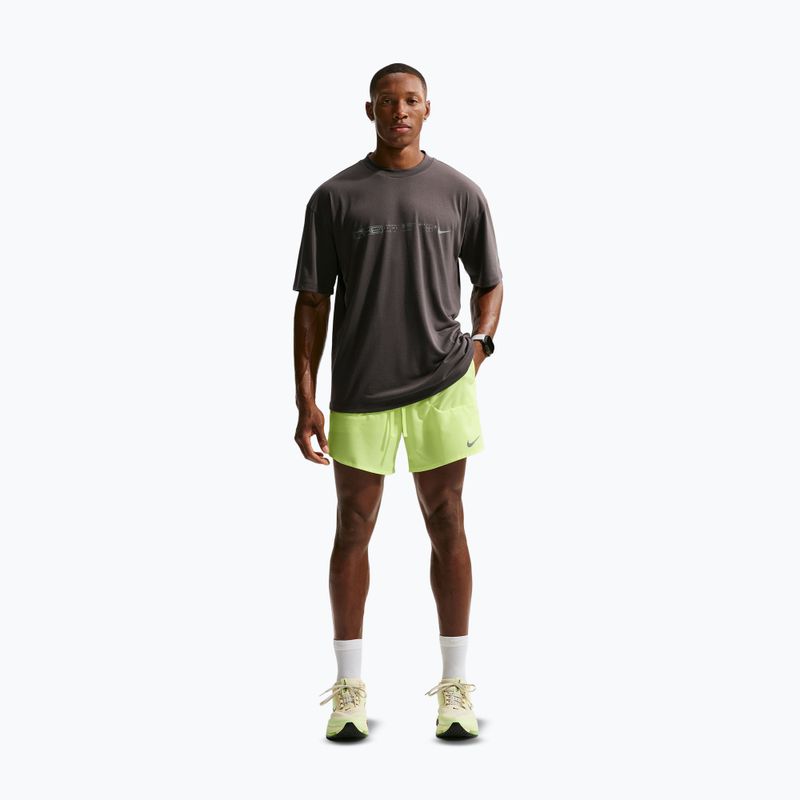 Spodenki do biegania męskie Nike Stride Dri-Fit 2in1 7" volt ice 2