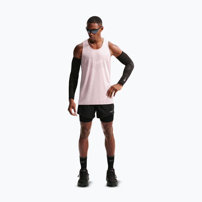 Koszulka do biegania męska Nike Stride Dri-Fit ADV silt red 2