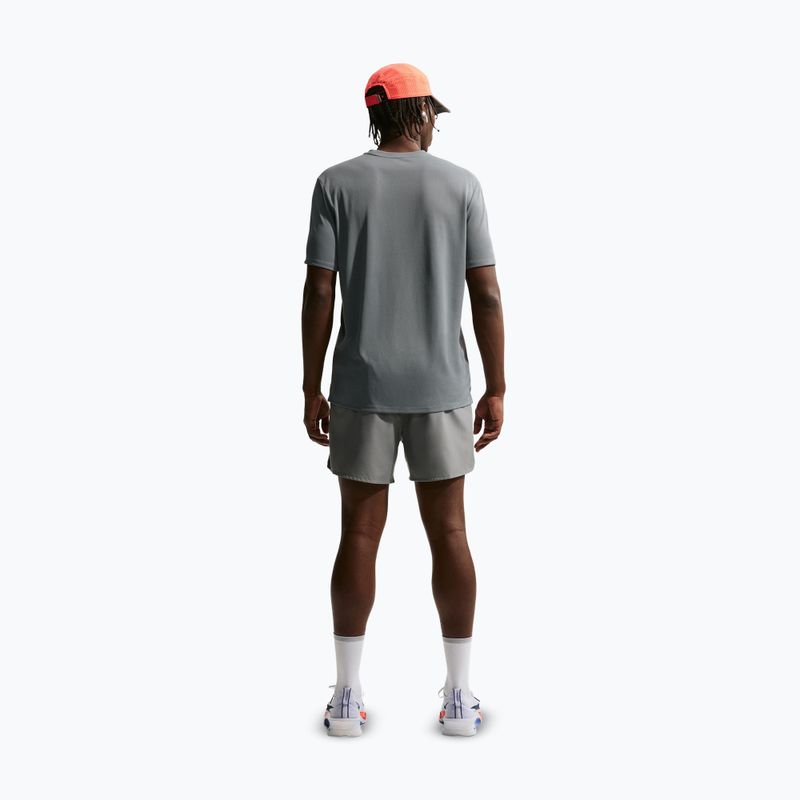 Koszulka do biegania męska Nike Miler Dri-Fit UV smoke grey 3