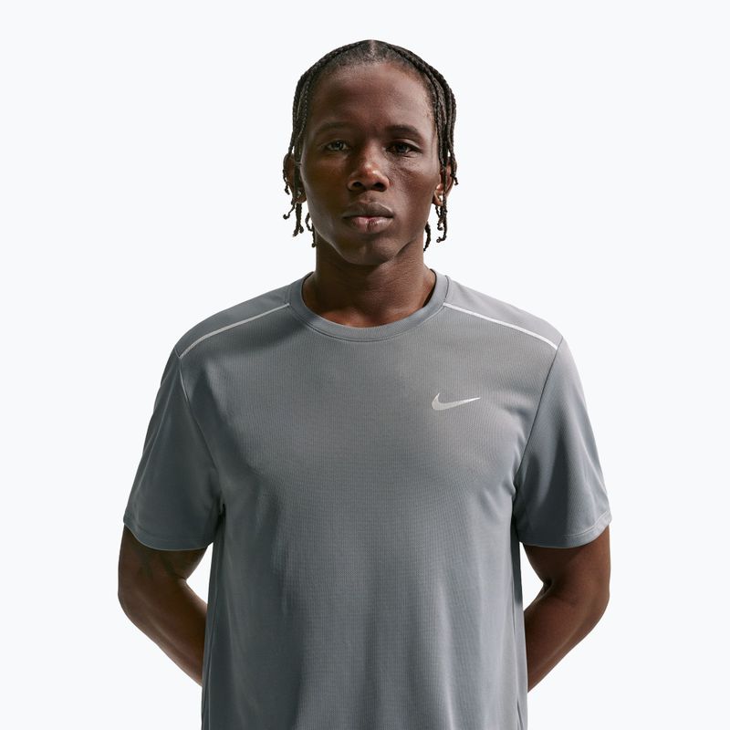 Koszulka do biegania męska Nike Miler Dri-Fit UV smoke grey 4