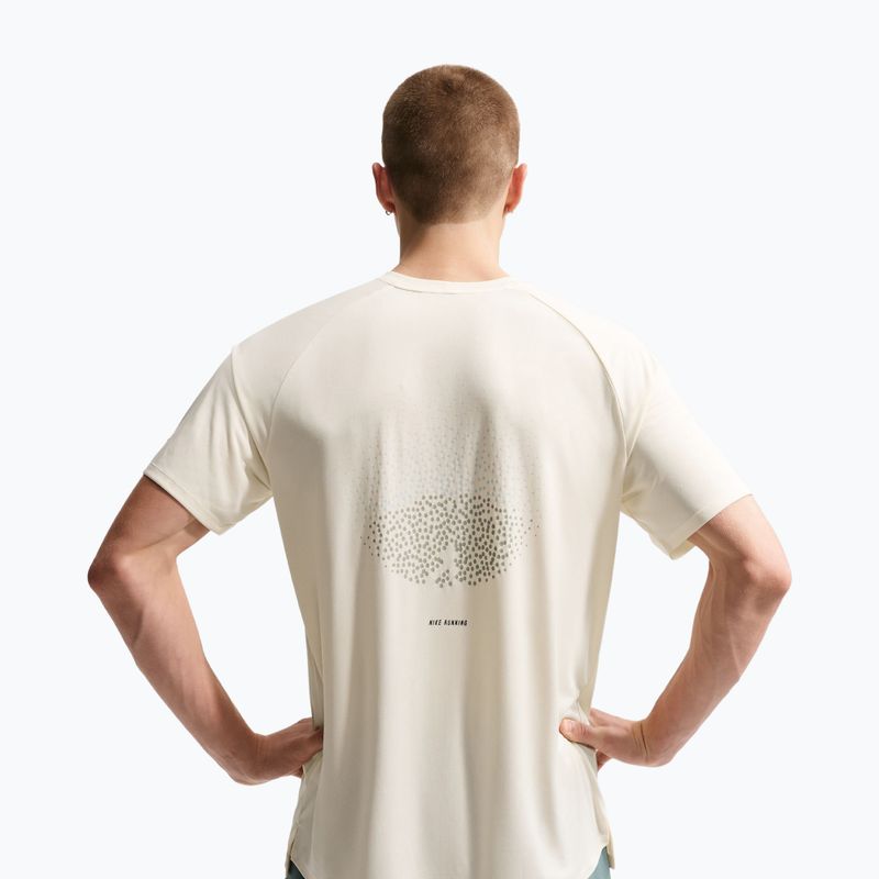 Koszulka do biegania męska Nike Stride Dri-Fit ADV coconut milk 5