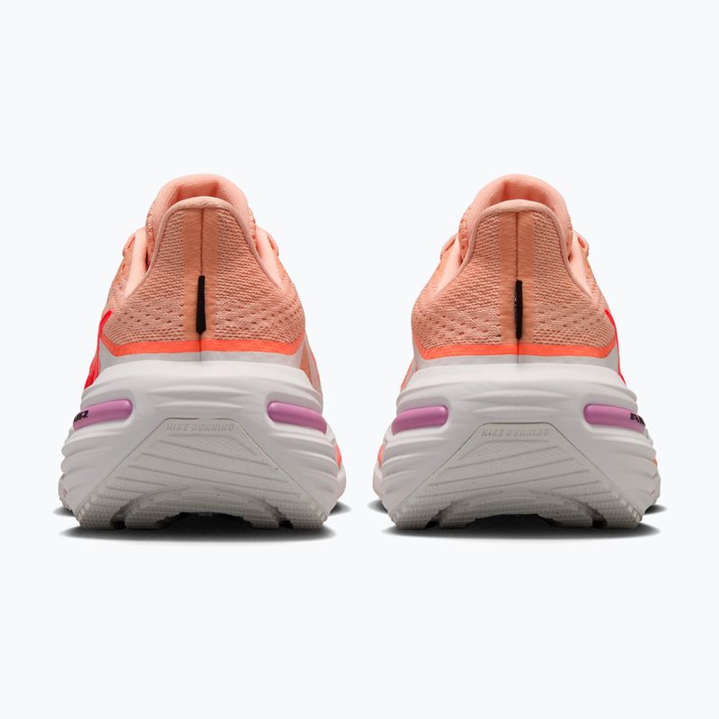 Buty do biegania damskie Nike Winflo 12 arctic orange/summit white/fFlash crimson 4