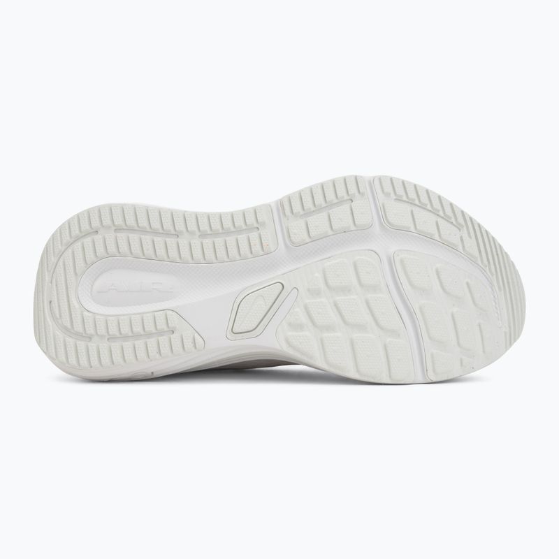 Buty do biegania męskie Nike Winflo 12 white/summit white/metallic silver 4