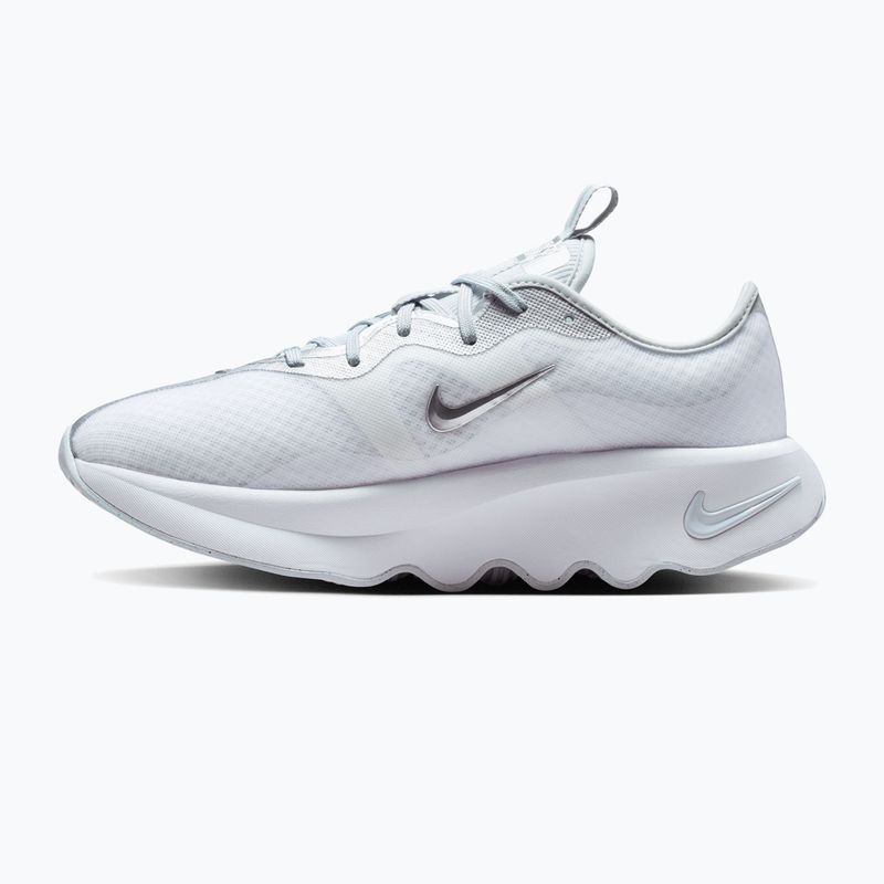 Buty damskie Nike Motiva 2 white/pure platinum/metallic silver 2