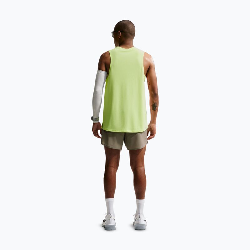 Spodenki do biegania męskie Nike Stride Dri-Fit Brief-Lined 5" light army/spruce fog 3