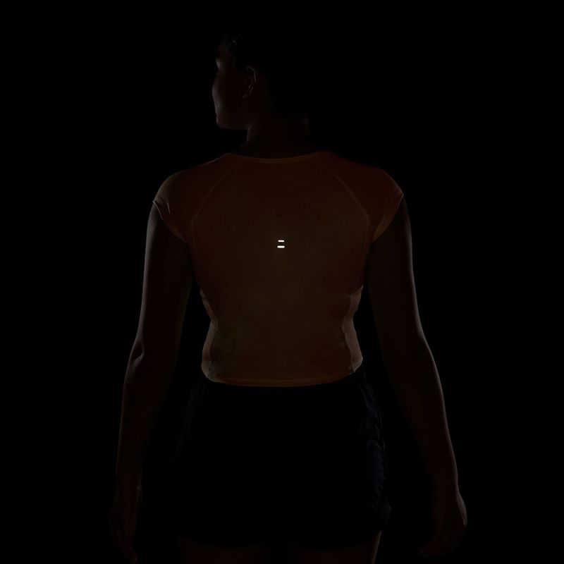 Koszulka do biegania damska Nike Swoosh Run Dri-Fit orange pulse/photon dust/white 6