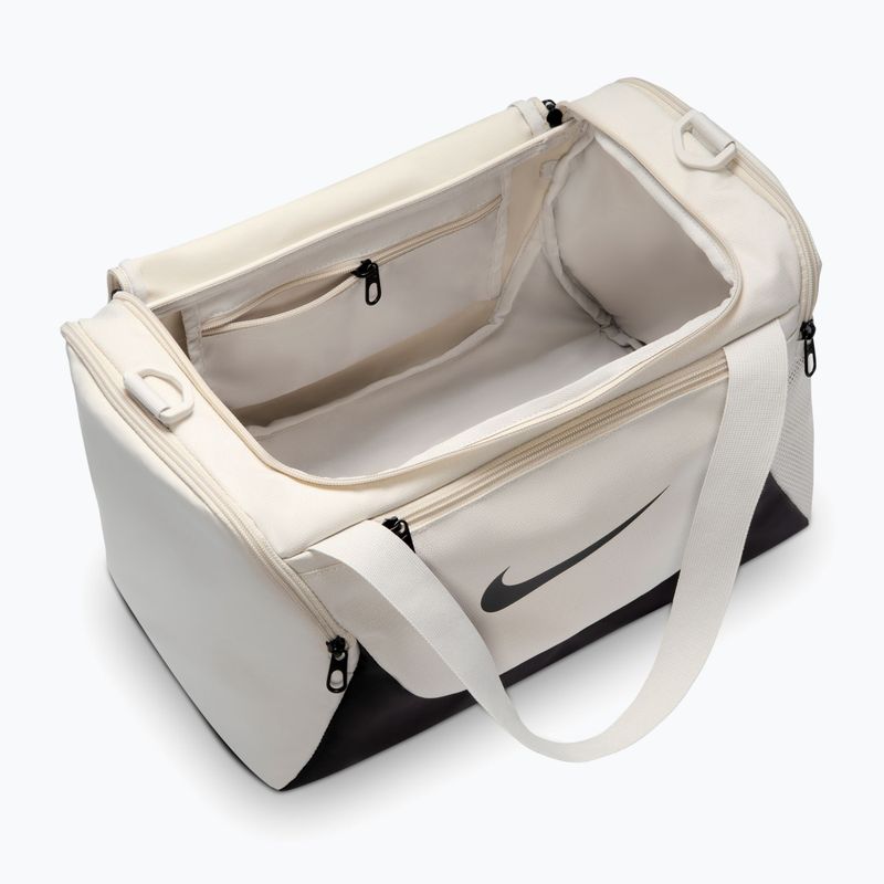 Torba treningowa Nike Brasilia Duffel Extra Small 24 l light bone/black/black 4
