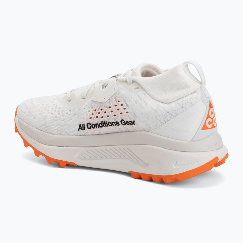 Buty do biegania damskie Nike ACG Zegama Trail summit white/phantom/safety orange/black 3