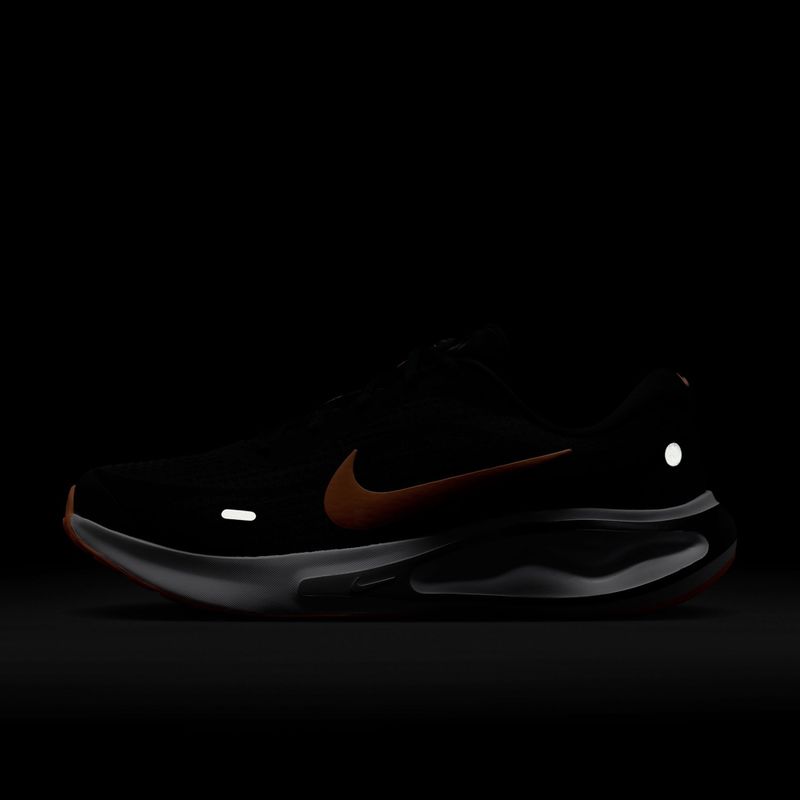 Buty do biegania męskie Nike Journey Run black/anthracite/wolf grey/total orange 5