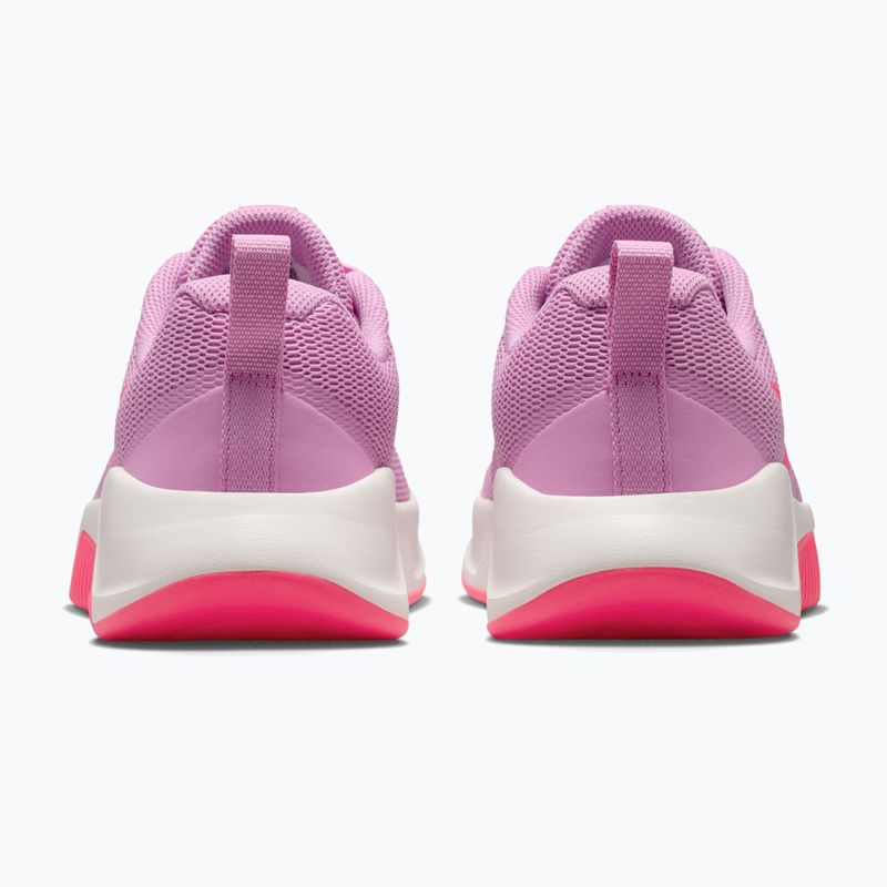 Buty treningowe damskie Nike MC Trainer 3 light magenta/sail/hyper pink 4