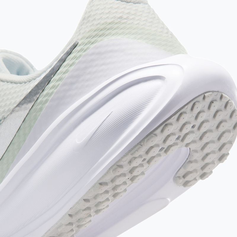 Buty do biegania damskie Nike Revolution 8 off white/barely green/metallic silver 5