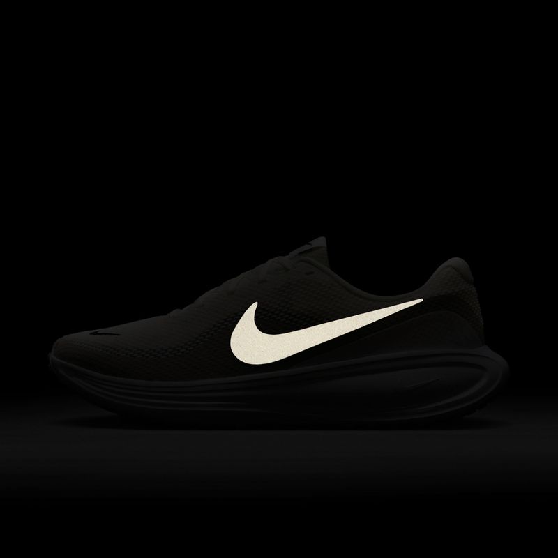 Buty do biegania męskie Nike Revolution 8 summit white/white/metallic silver 3