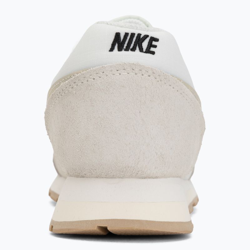 Buty damskie Nike MD Runner 2 SE coconut milk/black/linen/sail 6