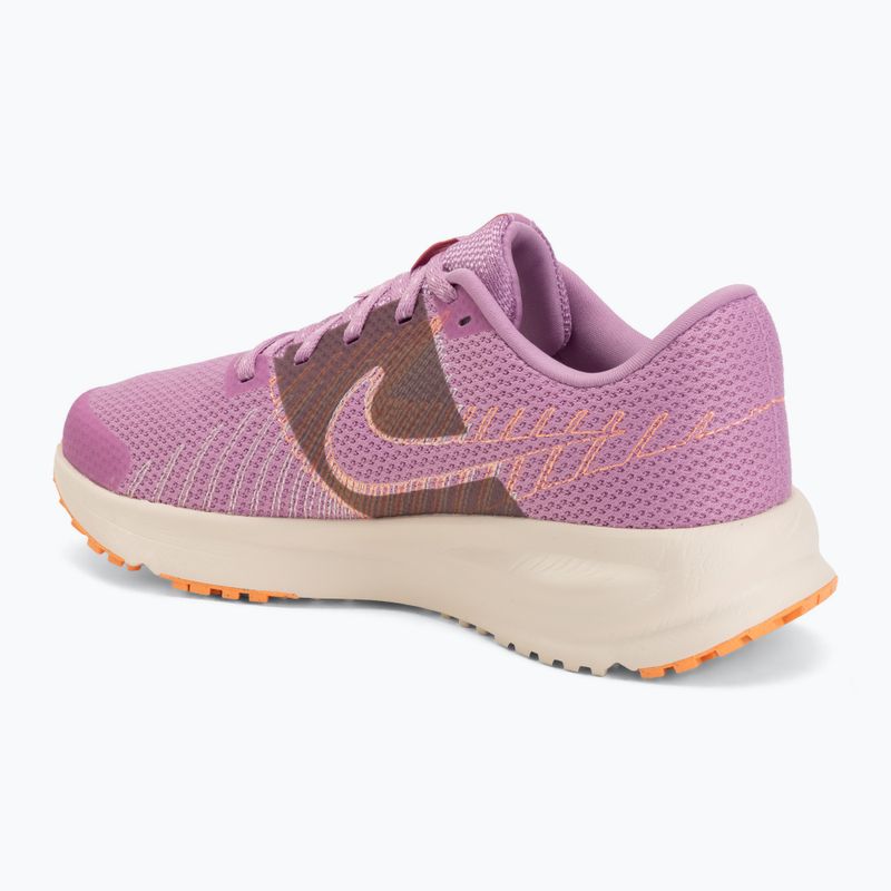Buty do biegania damskie Nike Run Defy light magenta/chalk/orange pulse/black 3