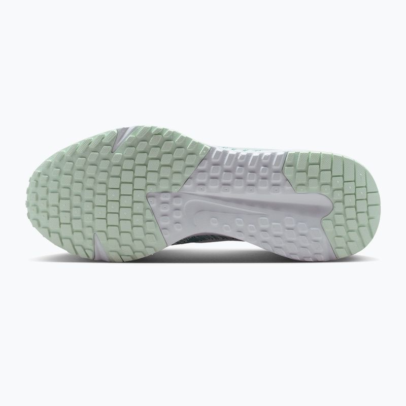 Buty do biegania damskie Nike Run Defy summit white/white/metallic silver 2