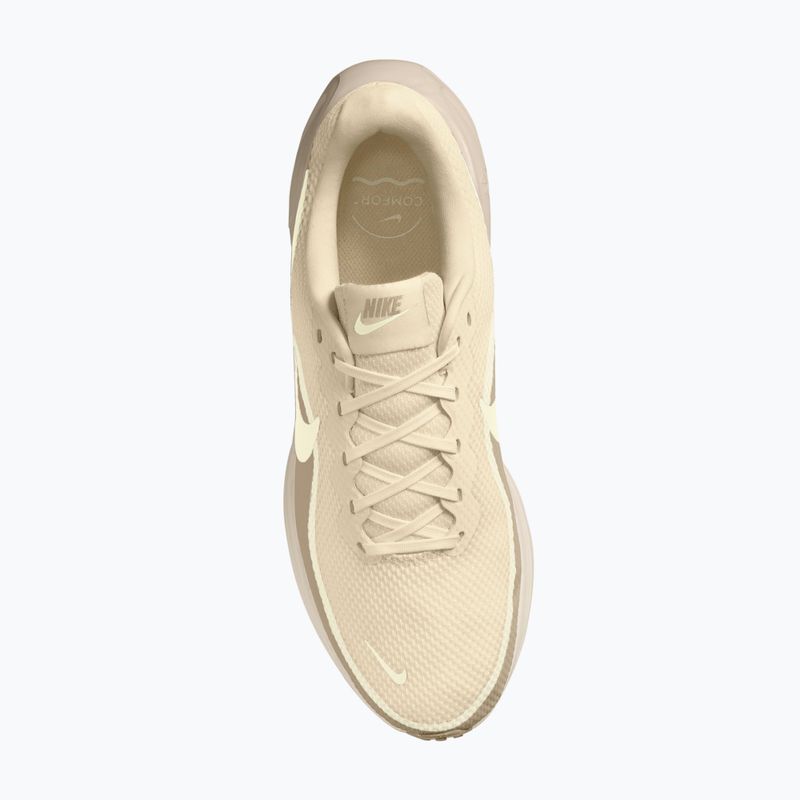 Buty do biegania męskie Nike Revolution 8 Extra Wide pale ivory/sanddrift/linen/sail 4