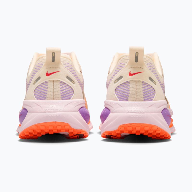 Buty do biegania damskie Nike Vomero 18 chalk/pink foam/bright violet/tattoo 4
