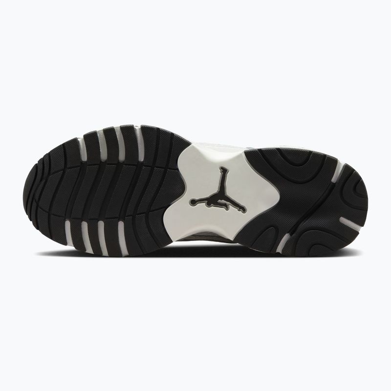 Buty damskie Jordan Trunner Flow summit white/metallic silver/black 2