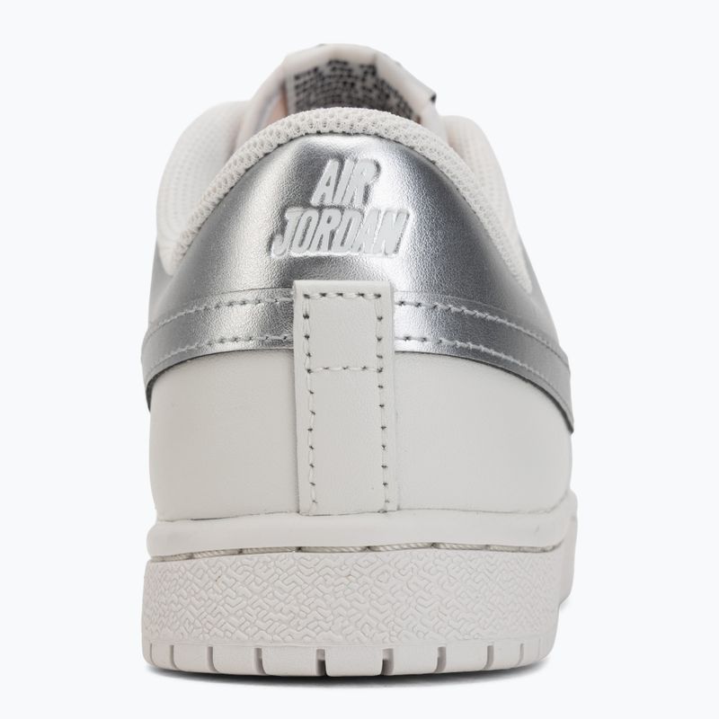 Buty damskie Nike Air Jordan Skyline Low swan/black/metallic silver 6
