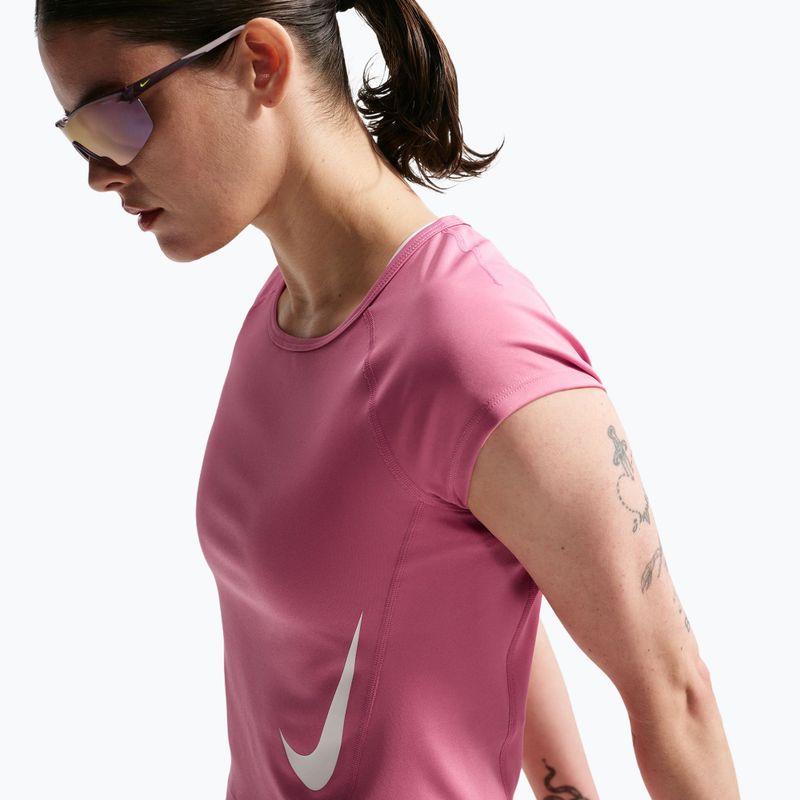 Koszulka do biegania damska Nike Swoosh Run Dri-Fit peony/photon dust/white 5