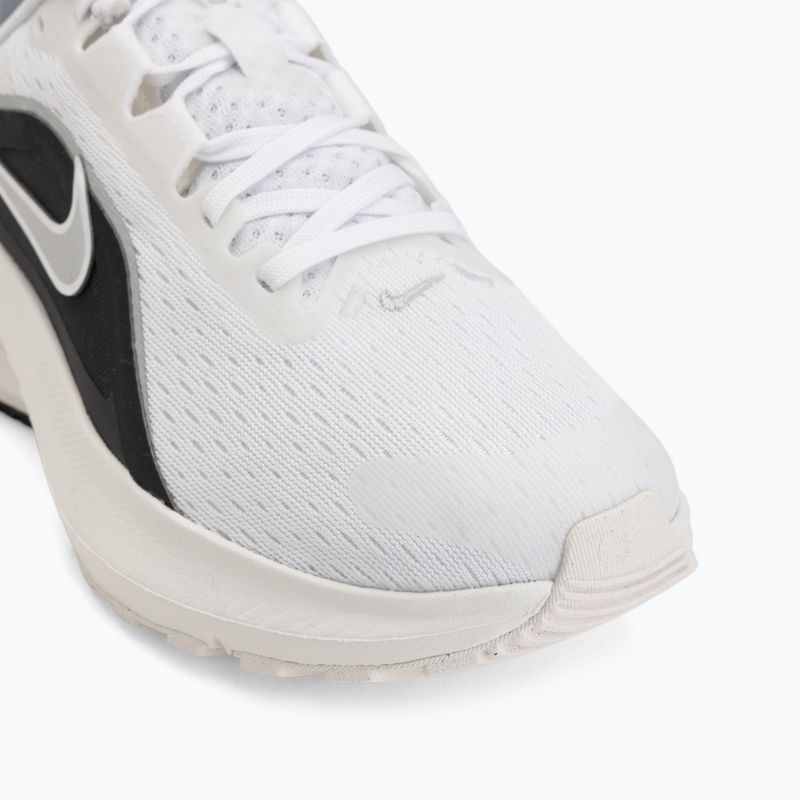 Buty do biegania damskie Nike Downshifter 14 white/summit white/metallic silver 7
