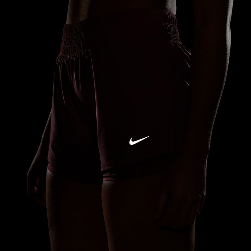 Spodenki treningowe damskie Nike One pink smoke/white 5