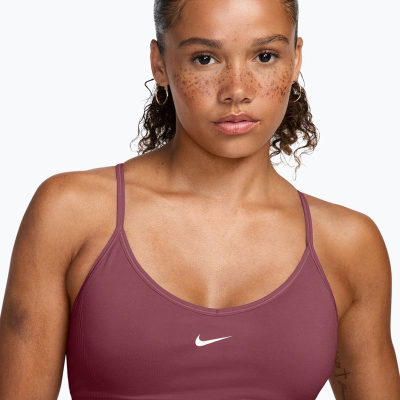 Biustonosz treningowy Nike Pro Seamless pink smoke/white 3