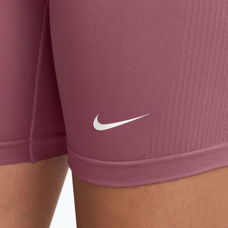 Spodenki treningowe damskie Nike Pro Seamless pink smoke/white 4