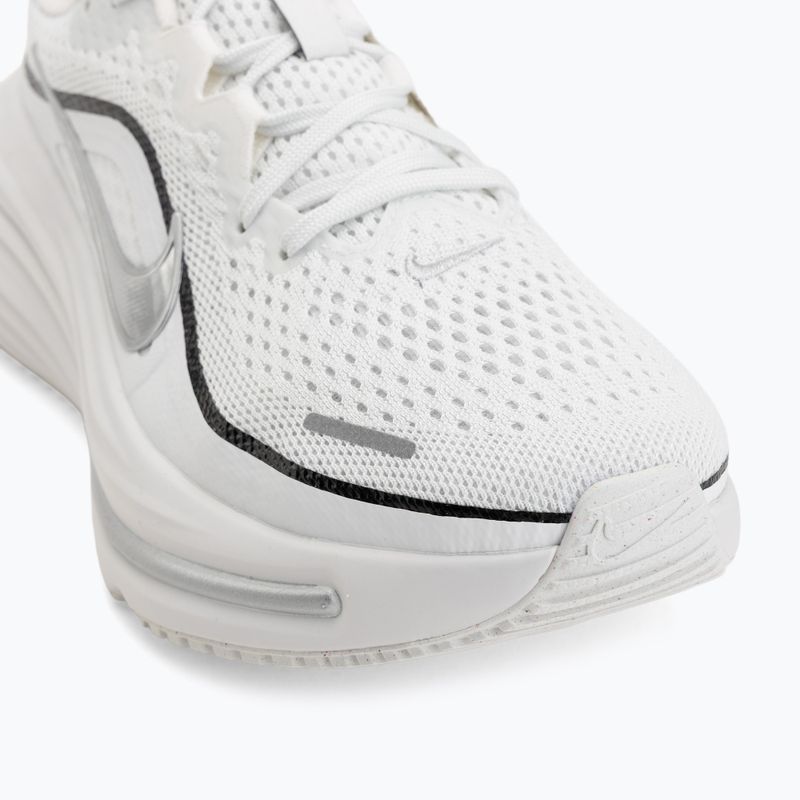 Buty do biegania damskie Nike Winflo 12 summit white/black/metallic silver 7