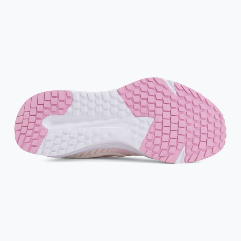 Buty do biegania damskie Nike Run Defy sail/white/pink rise/pink smoke 4
