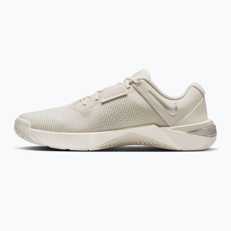 Buty treningowe damskie Nike Metcon 10 light orewood brown/phantom/metallic silver 2