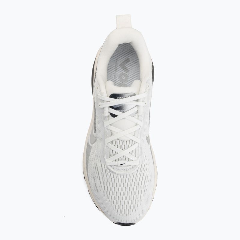 Buty do biegania damskie Nike Vomero 18 summit white/sail/metallic silver 5