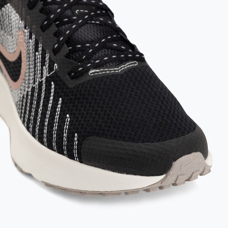 Buty do biegania damskie Nike Run Defy black/sail/phantom/metallic rose gold 7